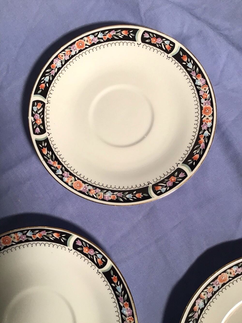 China classic fine China Red Sea Saucers Set of 5